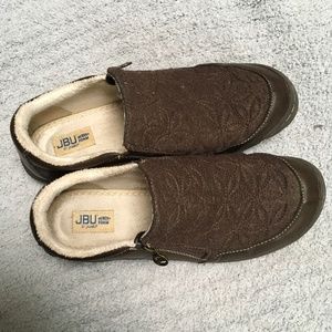 Jambu Brown Memory Foam Slip-ons
